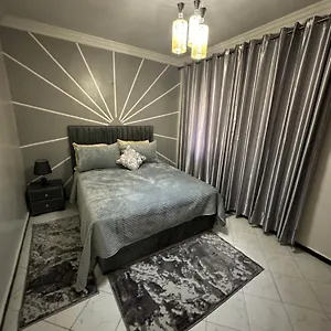  Appartement Tranquility In The Center Of